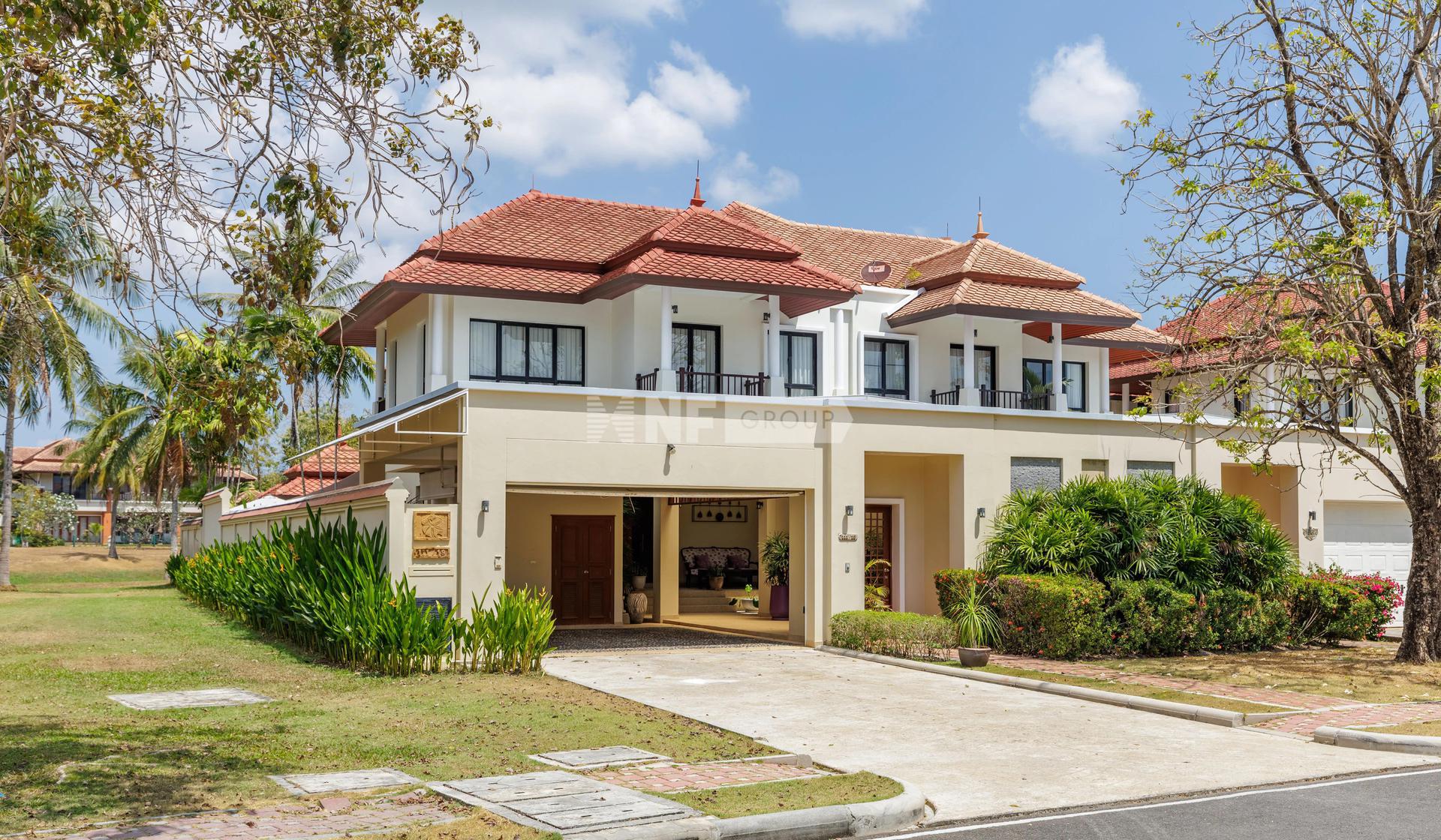 Laguna Village Townhome