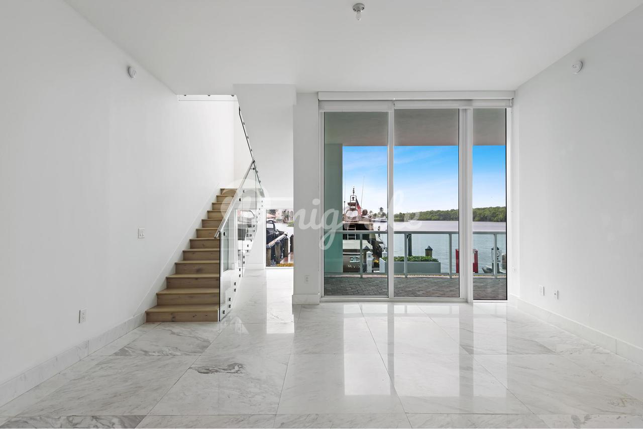 Кондоминиум в 400 Sunny Isles Blvd, 102 - Sunny Isles Beach, Florida