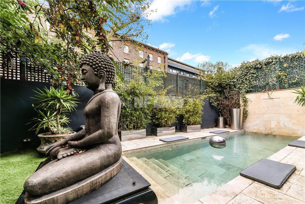 Вилла в Bow Road, Bow, London, E3