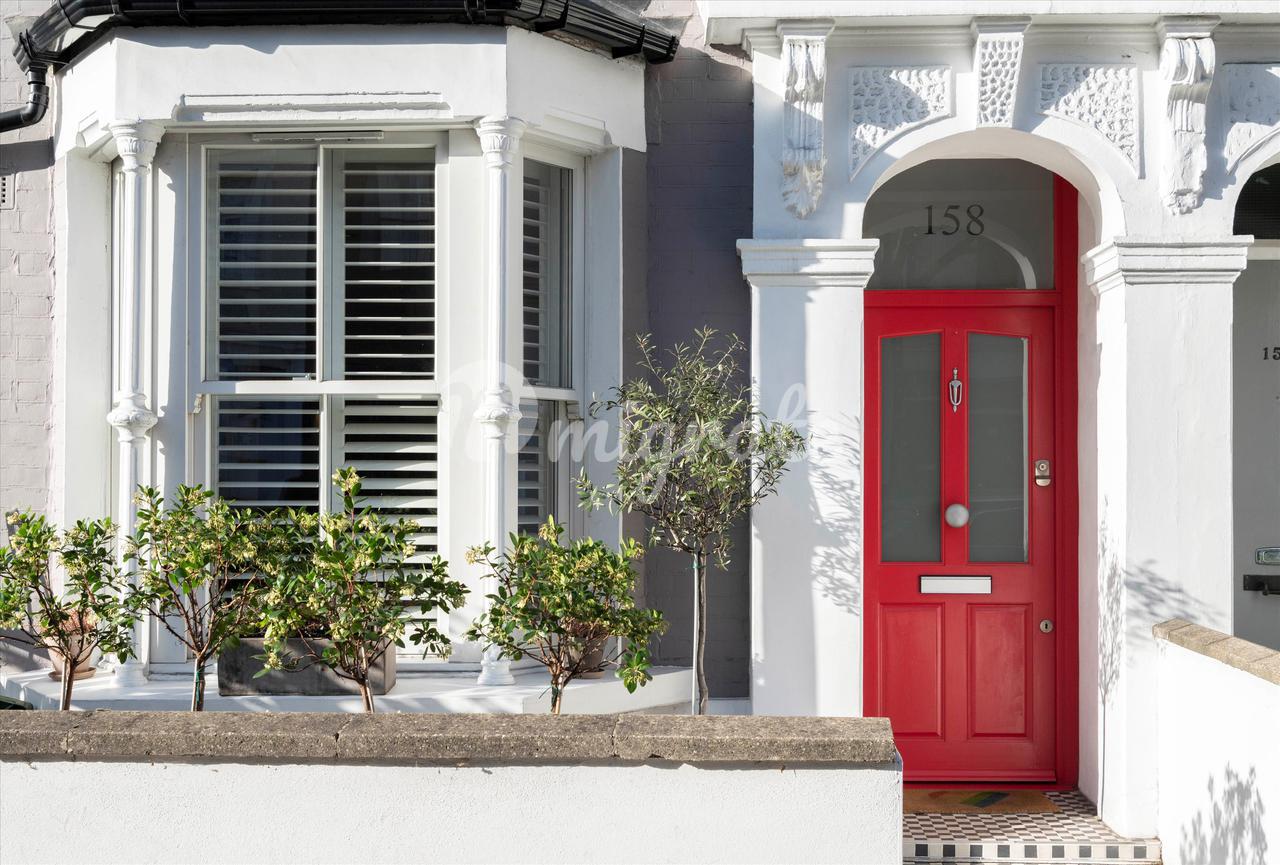 Вилла в Lordship Lane, East Dulwich, London, SE22.