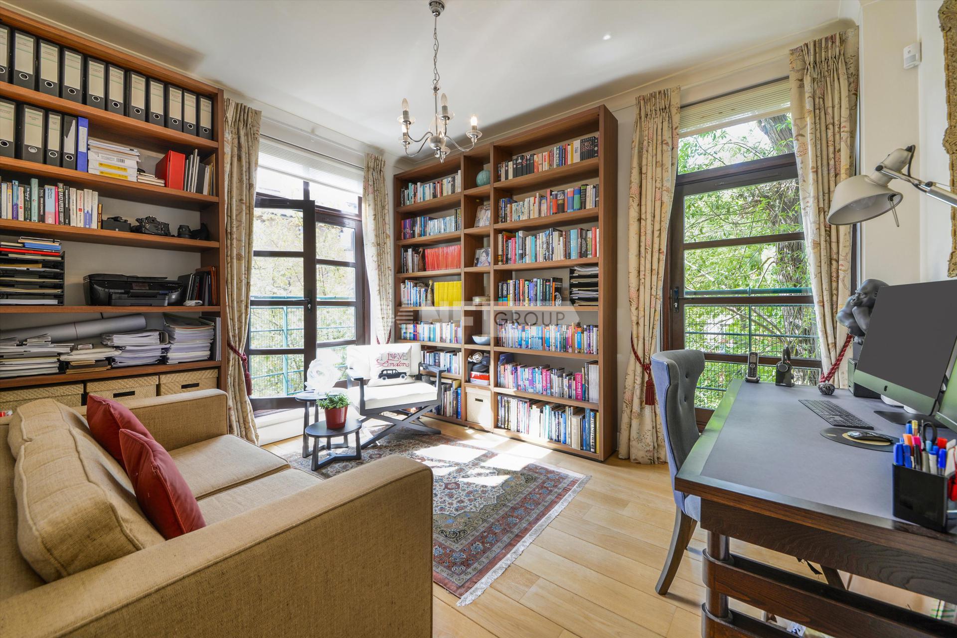 Вилла в Plover Way, London, SE16