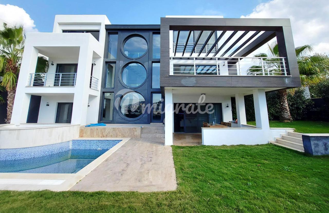 Вилла на берегу моря в Ялыкаваке, Бодрум