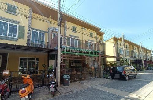 4 спален Дом на продажу в Golden Town 2 Onnut-Pattanakarn (Golden Town 2 Onnut-Pattanakarn)