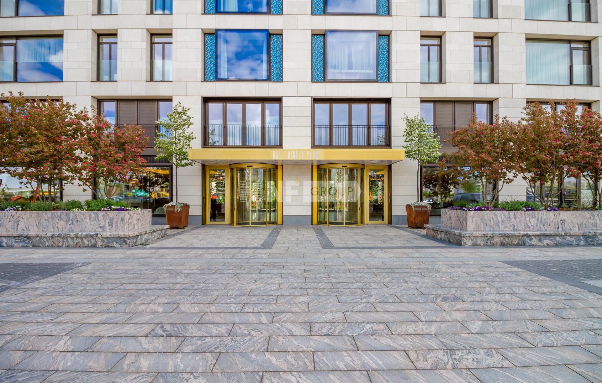 One Trinity Place (Ван Тринити Плейс)