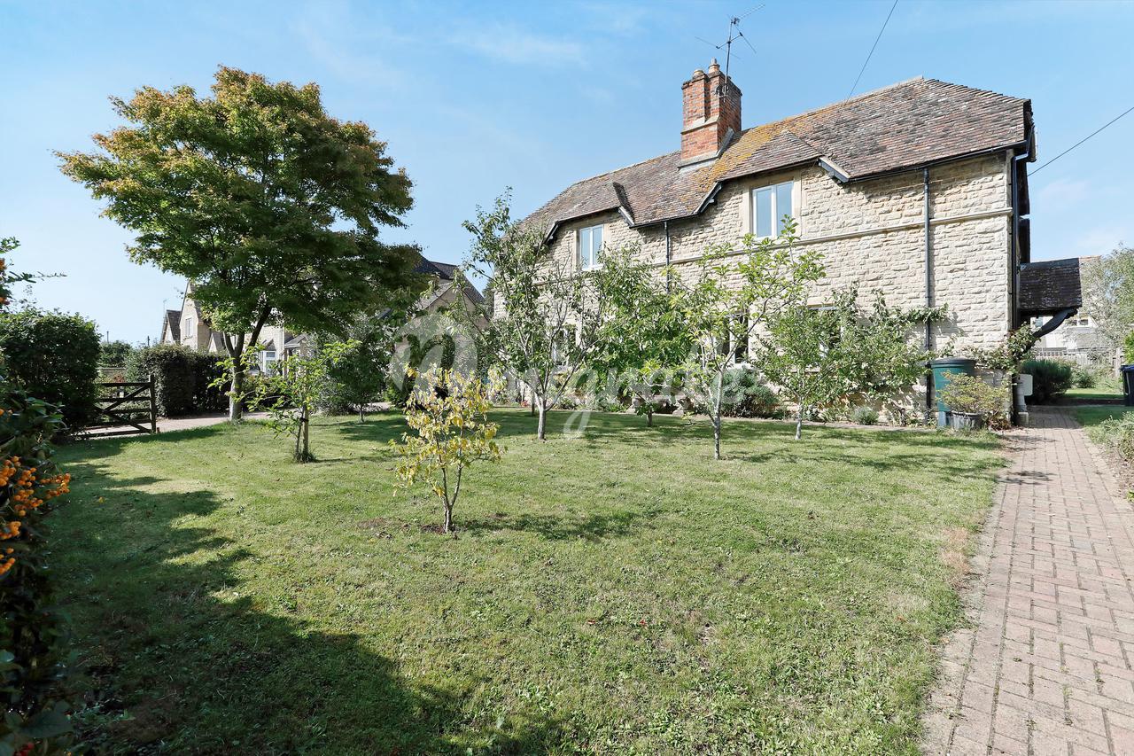 Вилла в Latton, Swindon, Wiltshire, SN6