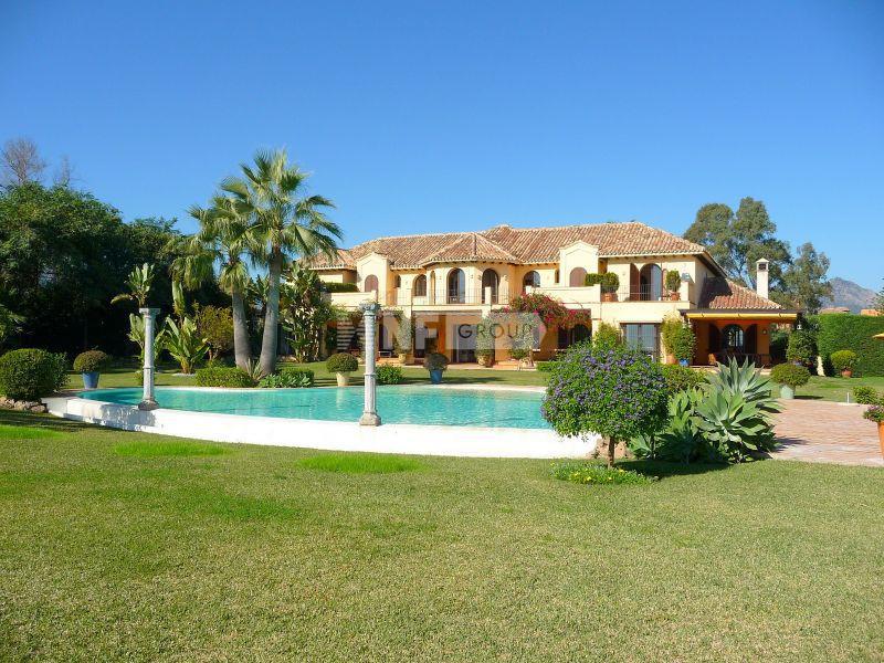 Вилла в Paraiso Barronal, Estepona, Malaga