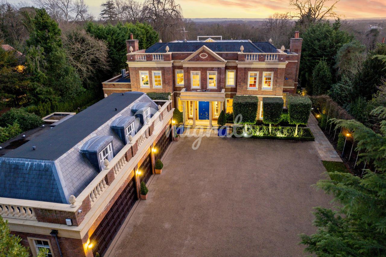 Вилла в Hill House Drive, St George