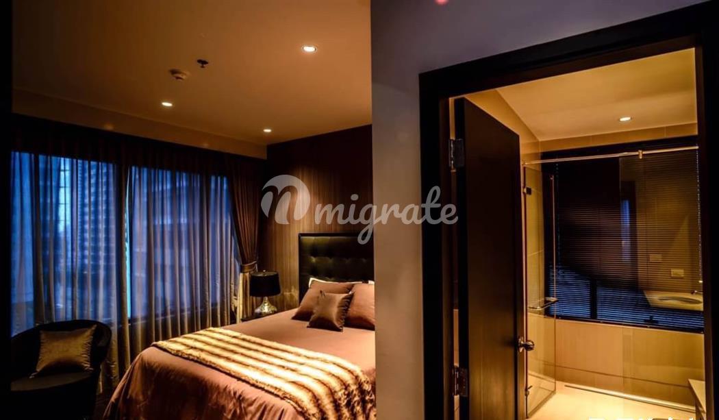 Кондоминиум в Sukhumvit, The Emporio Place , 161 sq.m