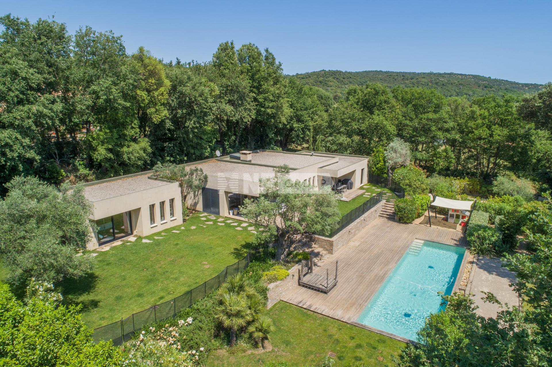 Вилла в 83310 Grimaud, Var, Provence-Alpes-Côte d`Azur,