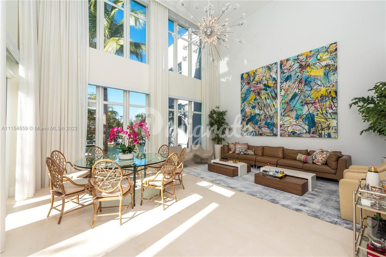 Вилла в 217  Zoe Way  - Miami Beach, Florida