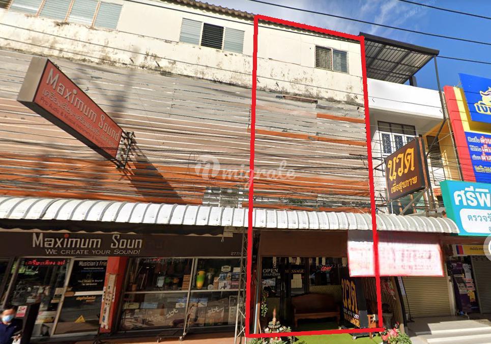 4 спален Здания целиком на продажу (Commercial Building for Sale on Chang Klan Road)