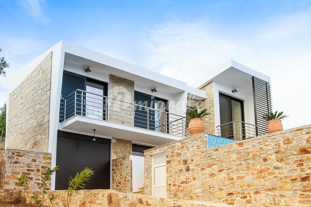 Вилла с видом на море