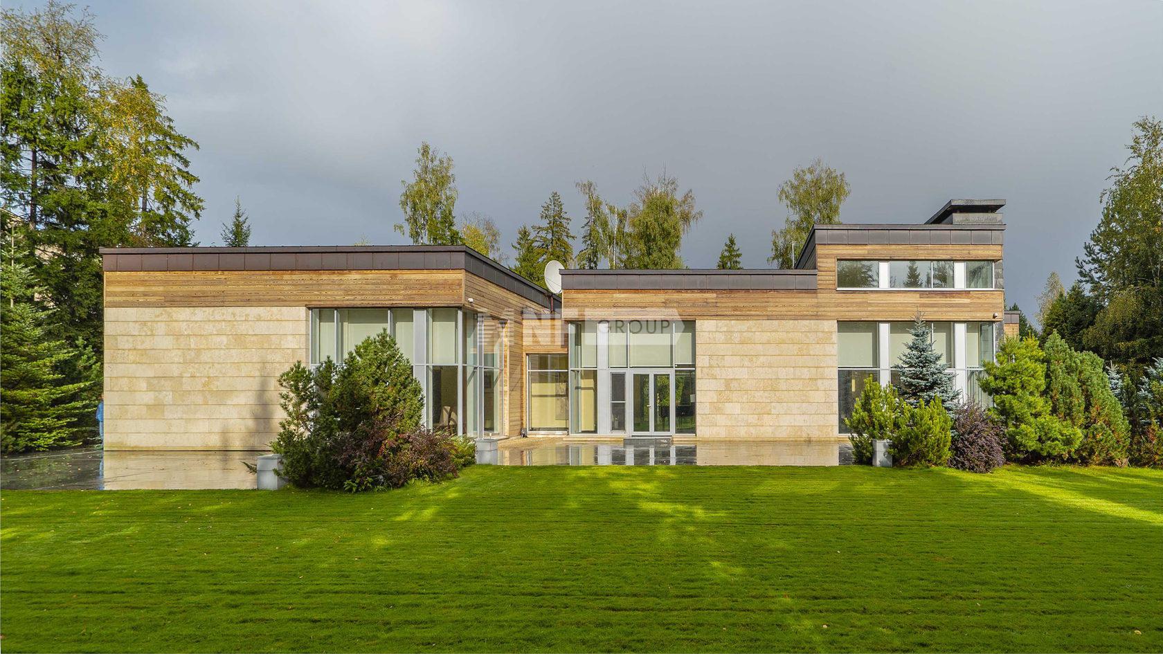 «Яхт-клуб Пестово» (Golf i yakht-klub Pestovo)