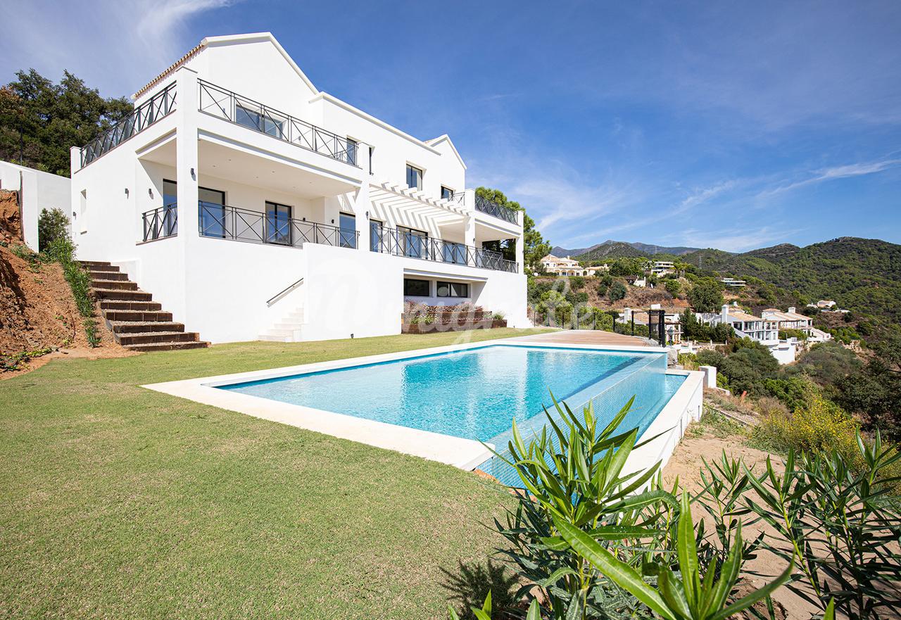 Вилла в Monte Mayor, Benahavis, Malaga