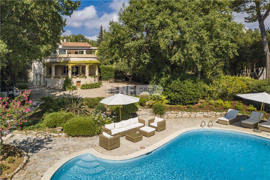 Прекрасная вилла в Вальбонн