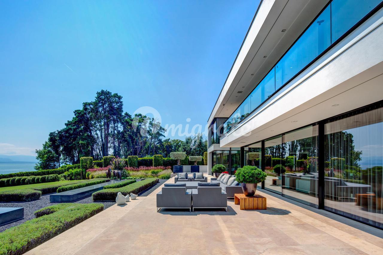 Вилла в Saint-Prex, Vaud