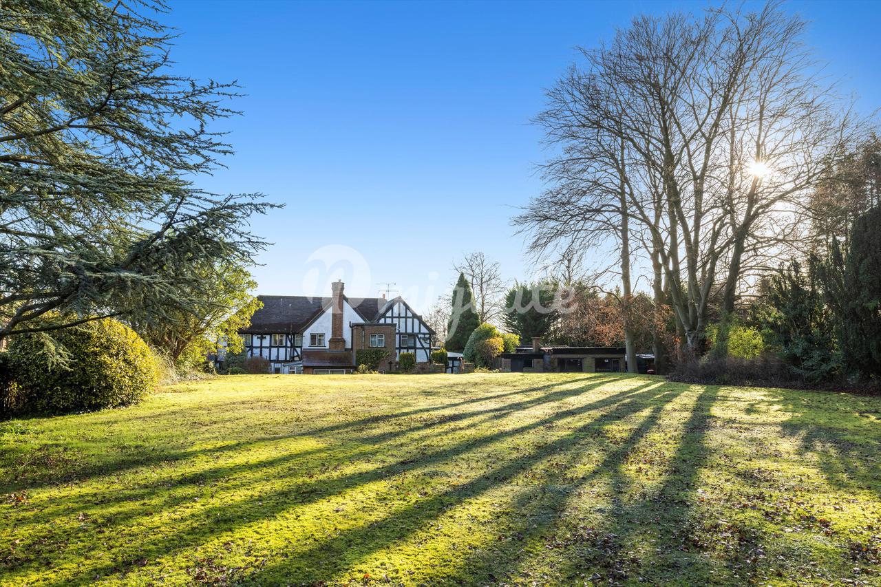 Вилла в Guildown Avenue, Guildford, Surrey, GU2