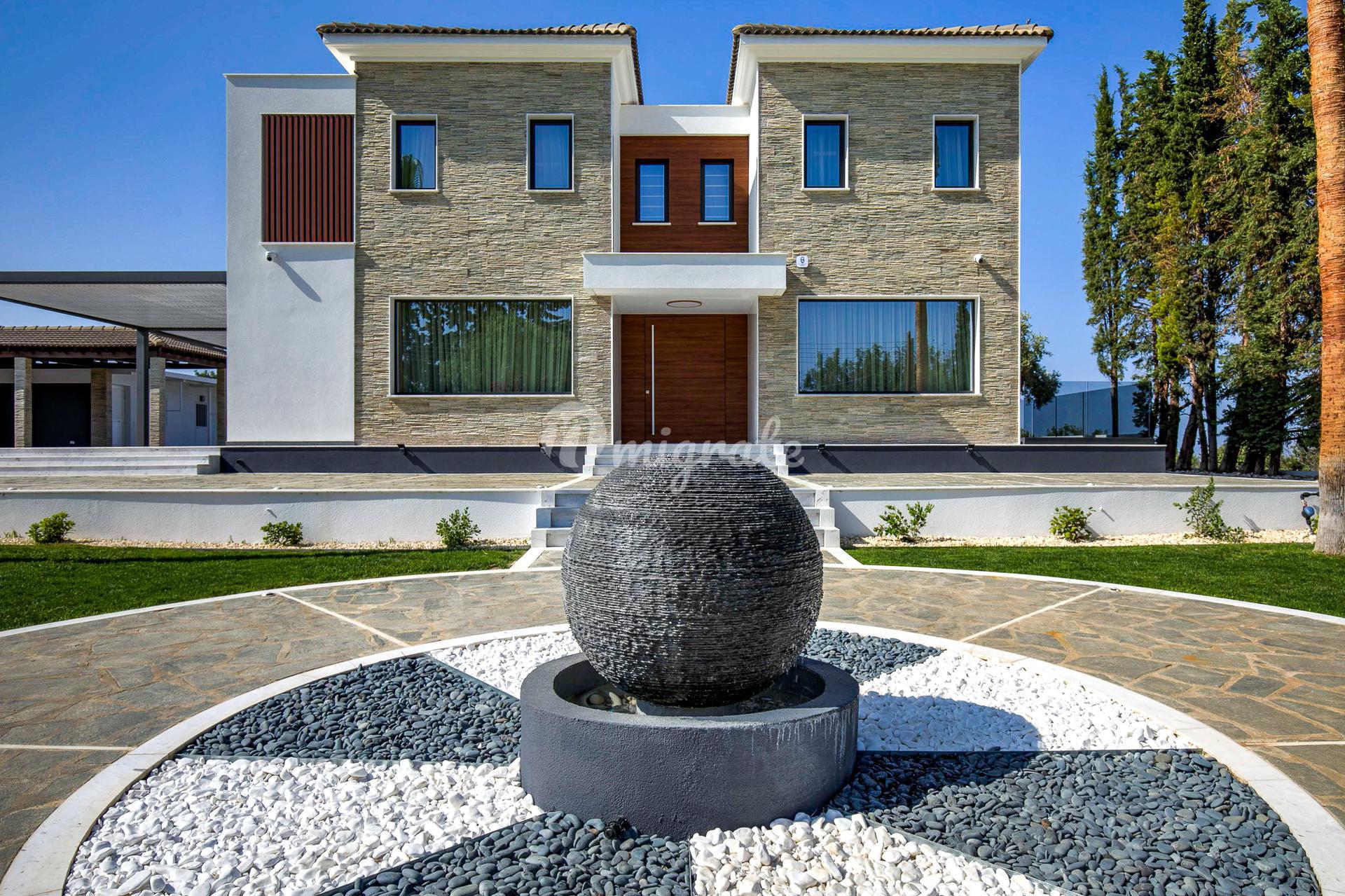 Вилла с 5 спальнями в Куклии, Пафос
 (5 Bedroom Villa in Kouklia, Paphos)