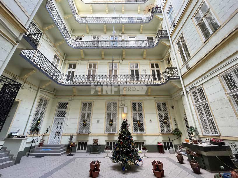 Двухуровневая квартира с 4 спальнями в центре Будапешта (Erzsébet Boulevard (RU), 1073 Budapest - William Mckenna Consultants, Budapest (1))