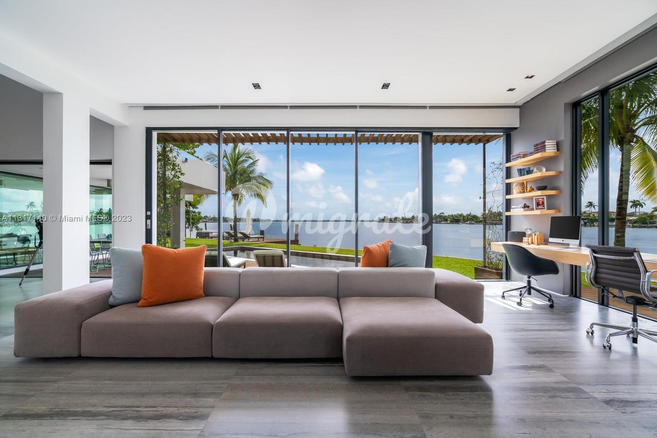 Вилла в 1137 N Biscayne Point Rd - Miami Beach, Florida
