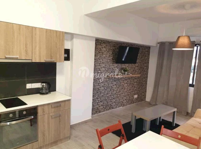 Отель в Лимассоле
 (Hotel in Limassol)