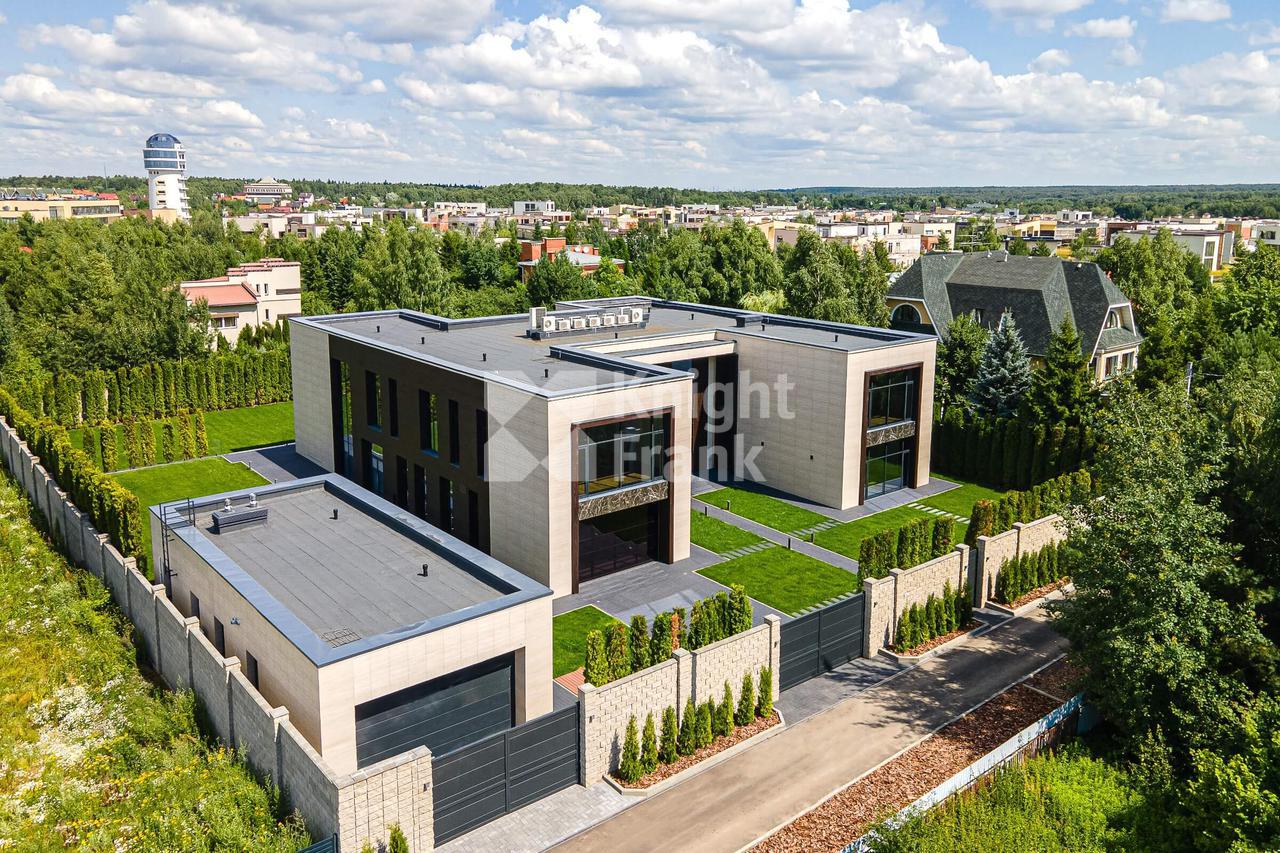 Загородный 🏠 дом 968 м² в поселке Солослово на  Рублево-Успенском шоссе, цена 360 млн. руб. | Лот hs9915389