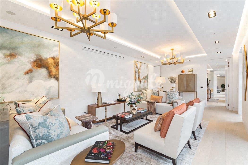 Квартира в Apartment 17 , 19 Bolsover Street, London, W1W