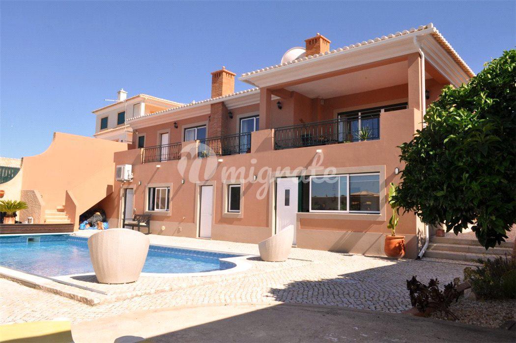 Вилла в Лагуше