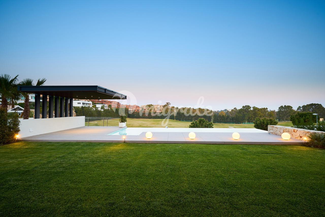 Вилла в Capanes Sur, Benahavis, Malaga