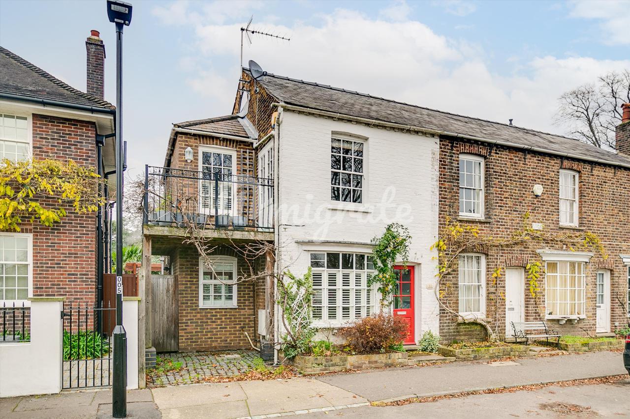 Продажа - Коттедж в Ham Common, Richmond, TW10 - Richmond в Великобритании,  цена € 1 072 073 | KF.expert