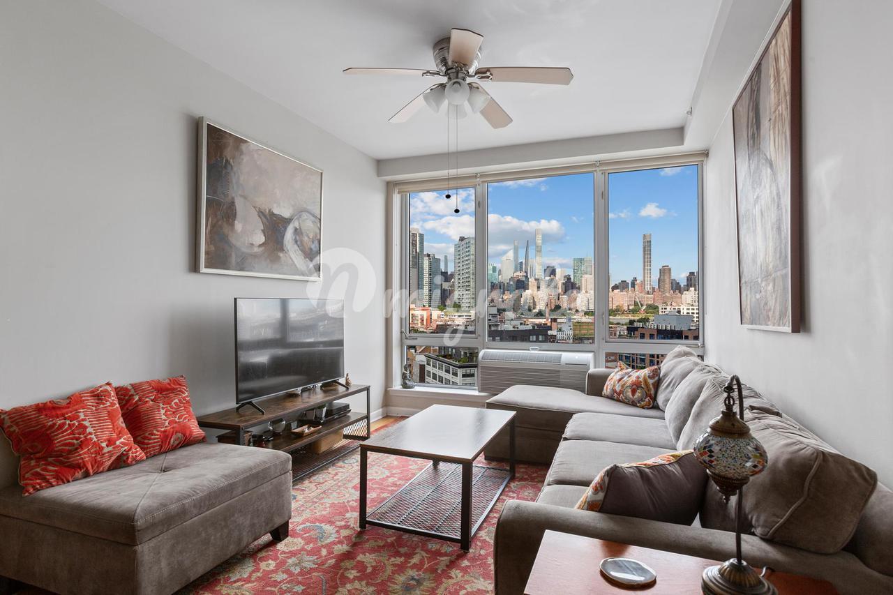 Кондоминиум в ECHELON, 1311 JACKSON AVE, 12A - Long Island City, New York