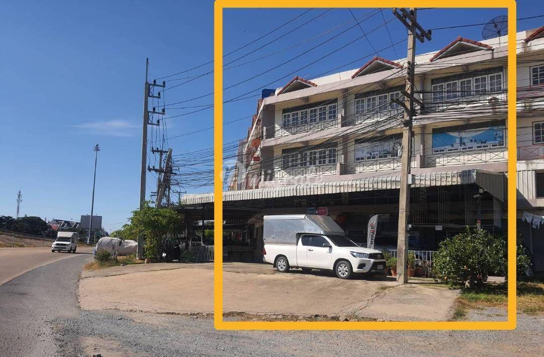 2 спален Здания целиком на продажу (Commercial Building for Sale next to Asia Road)