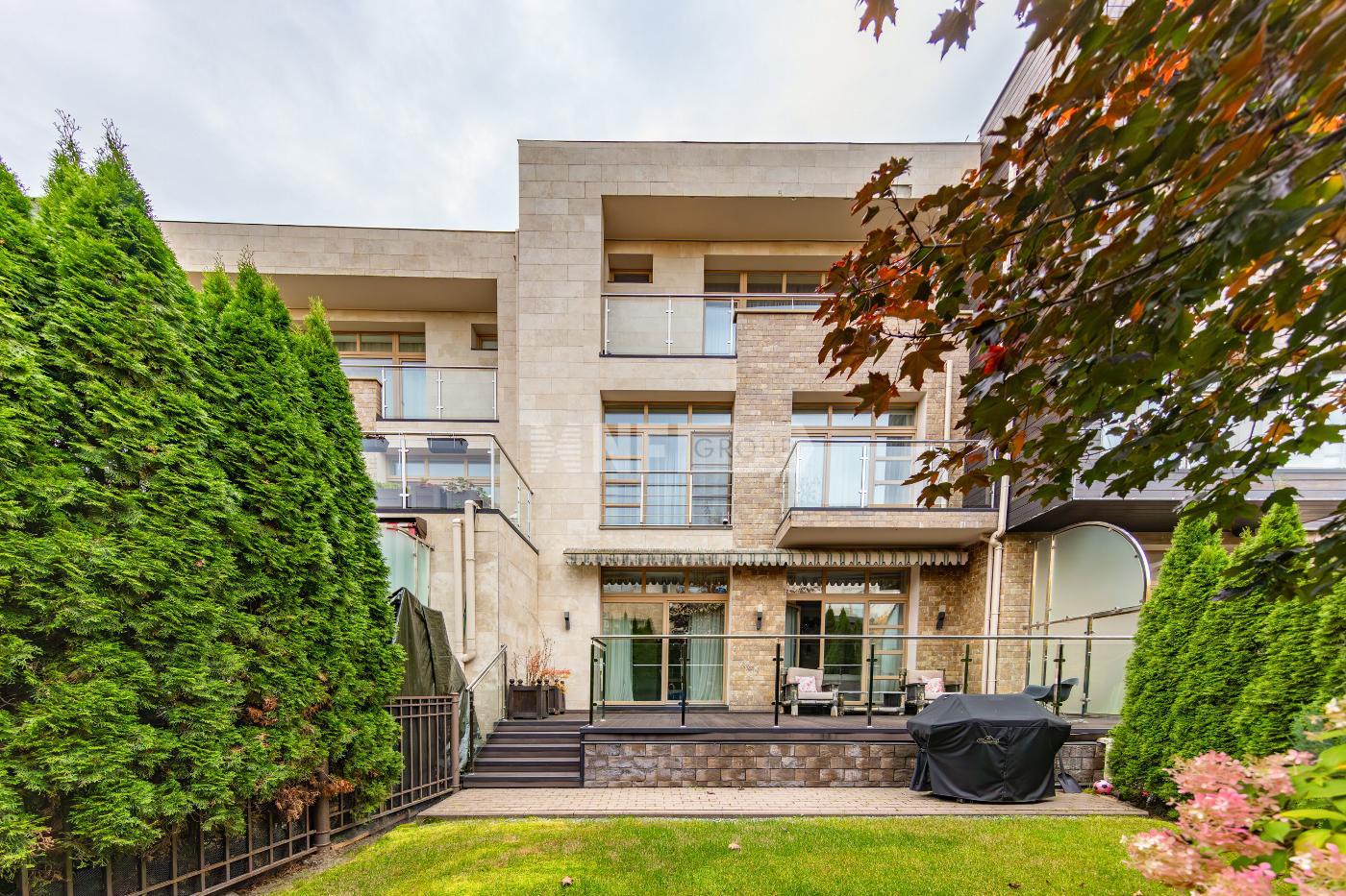 «Парк Авеню» (Park Avenyu)