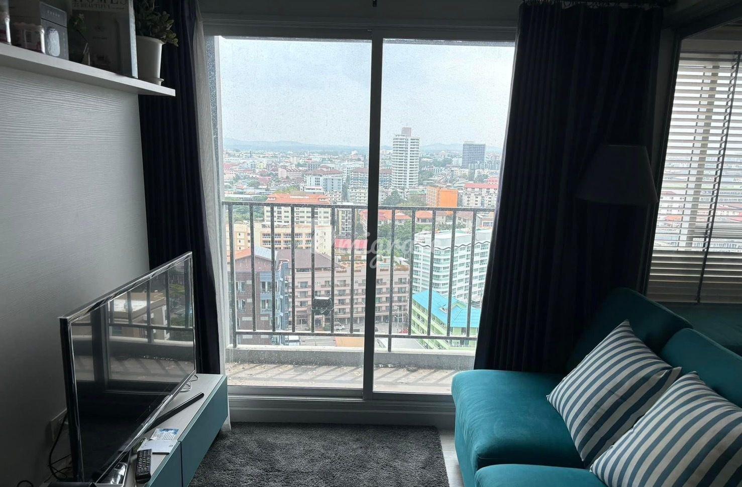 1 спален Кондо на продажу в Centric Sea (Centric Sea)