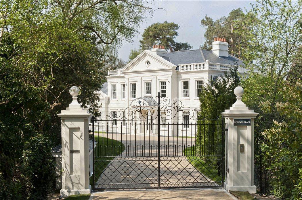 Вилла в South Road, St George