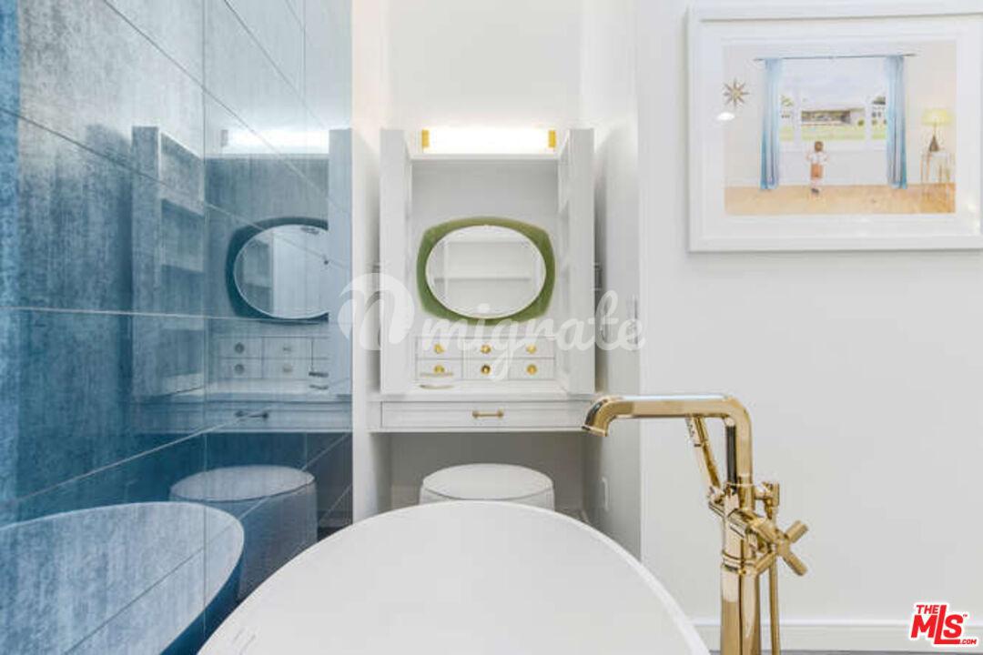 Кондоминиум в 10100 W Empyrean Way, 301 - Westwood / Century City, California