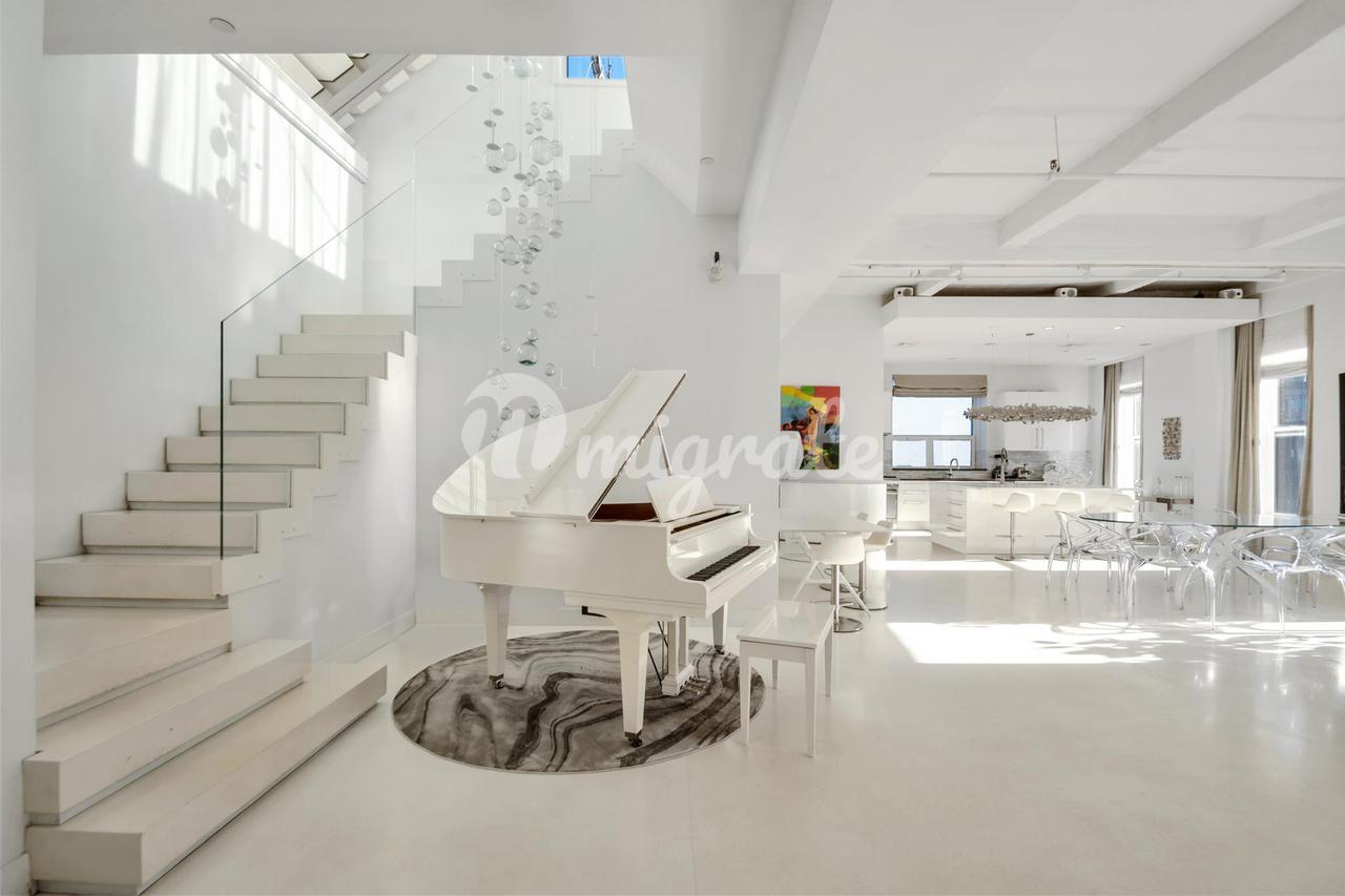 Кондоминиум в BRICK HOUSE CONDO, 6 E 1ST ST, 5A - East Village, New York