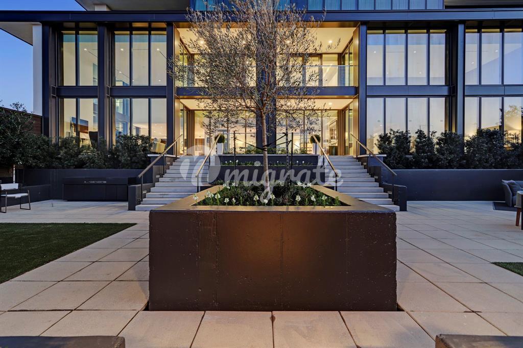 Кондоминиум в 3433 Westheimer Road, 201 - Houston, Texas