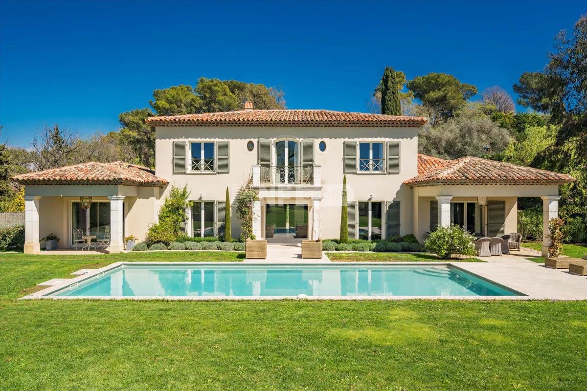 Вилла с большим участком в Мужене (RSI012157900)