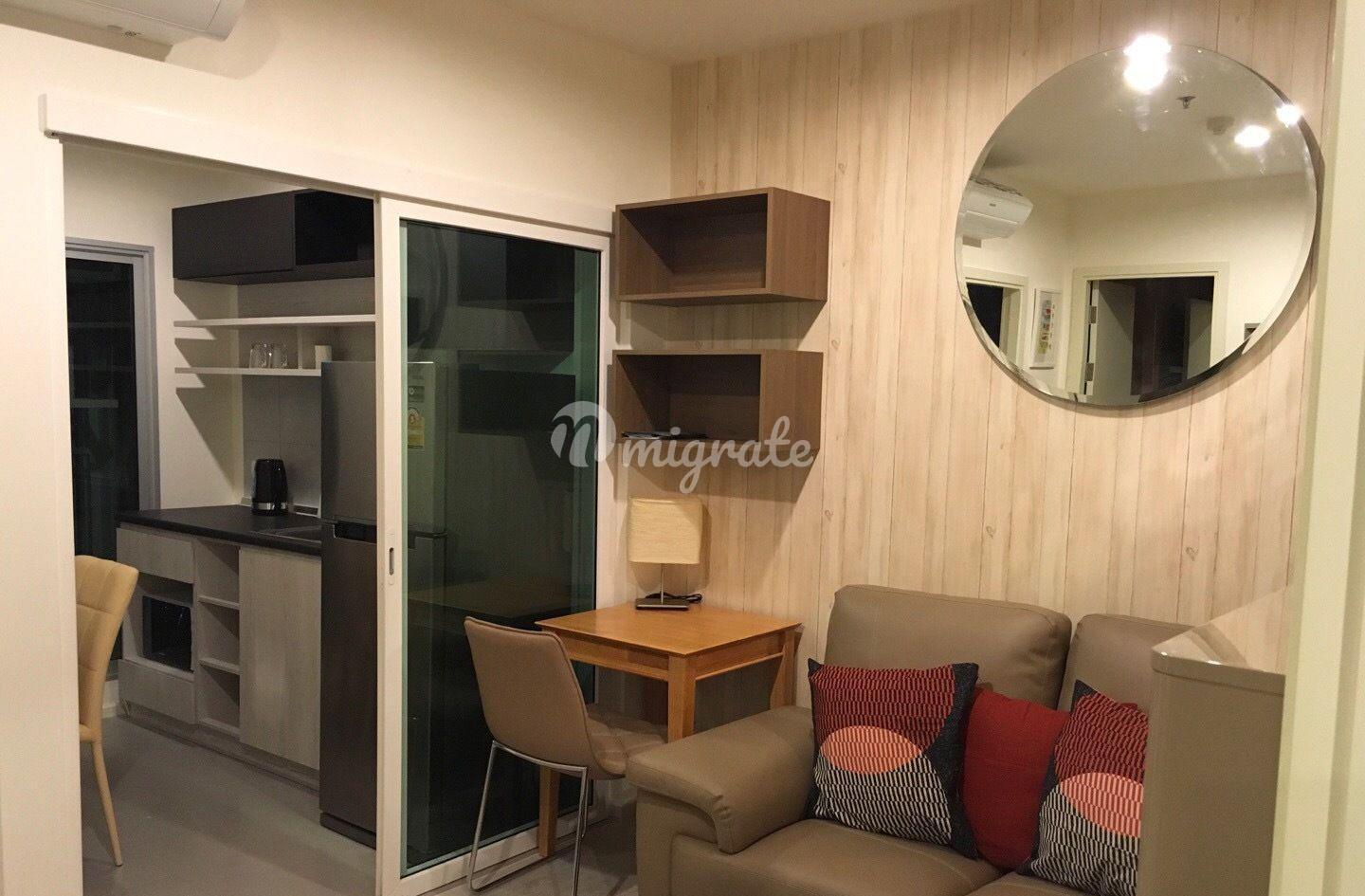 1 спален Кондо на продажу в Aspire Sathorn-Thapra (Aspire Sathorn-Thapra)