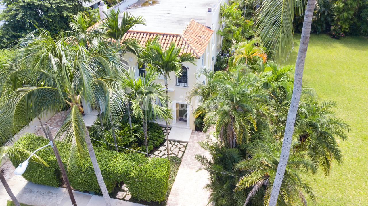 Вилла в 328  Chilean Avenue - Palm Beach, Florida