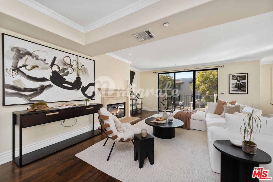 Кондоминиум в 1530 Camden Ave, 305 - Westwood / Century City, California