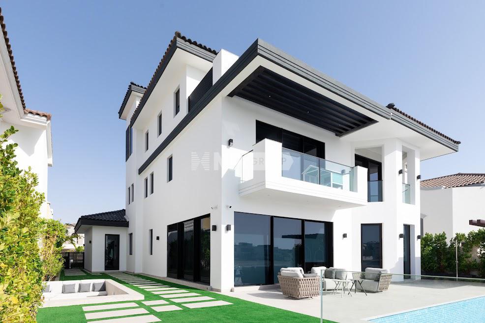 Palm Jumeirah villas