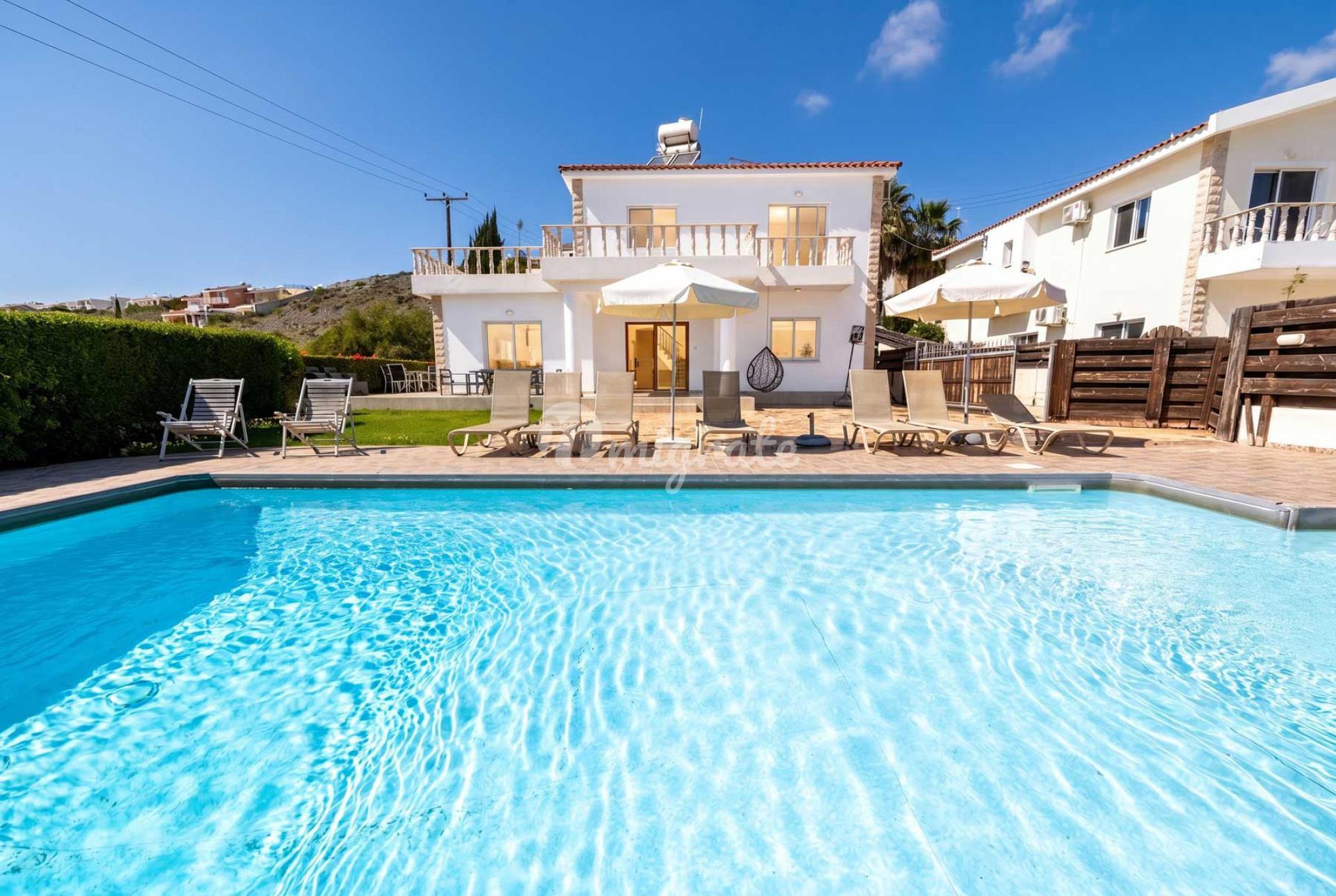 Вилла с 5 спальнями в Хлораке, Пафос
 (5 Bedroom Villa in Chloraka, Paphos)