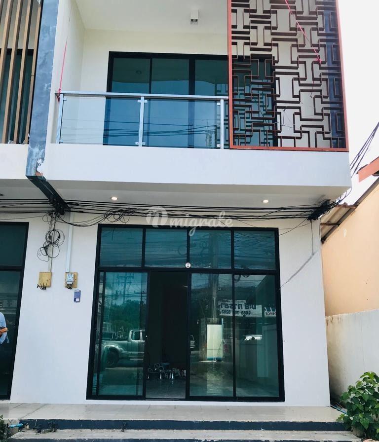 4 спален Таунхаус на продажу (Townhouse for Sale in Chalong Phuket)