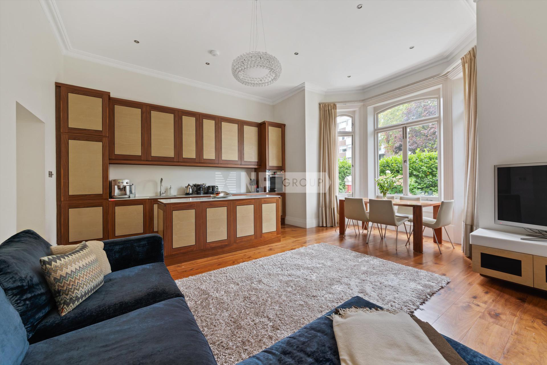 Квартира в Eton Avenue, London, NW3