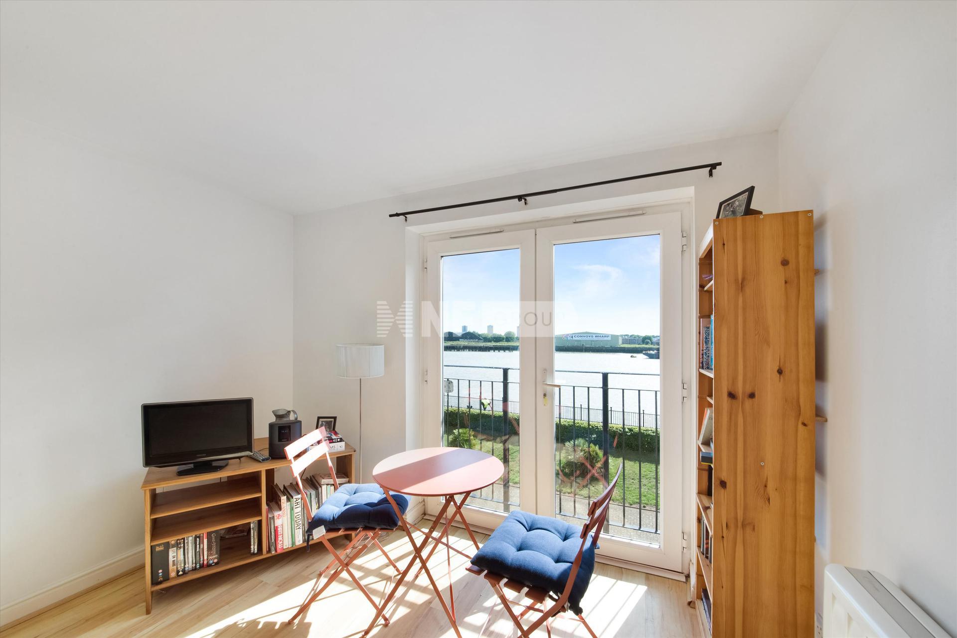 Квартира в Ferguson Close, London, E14