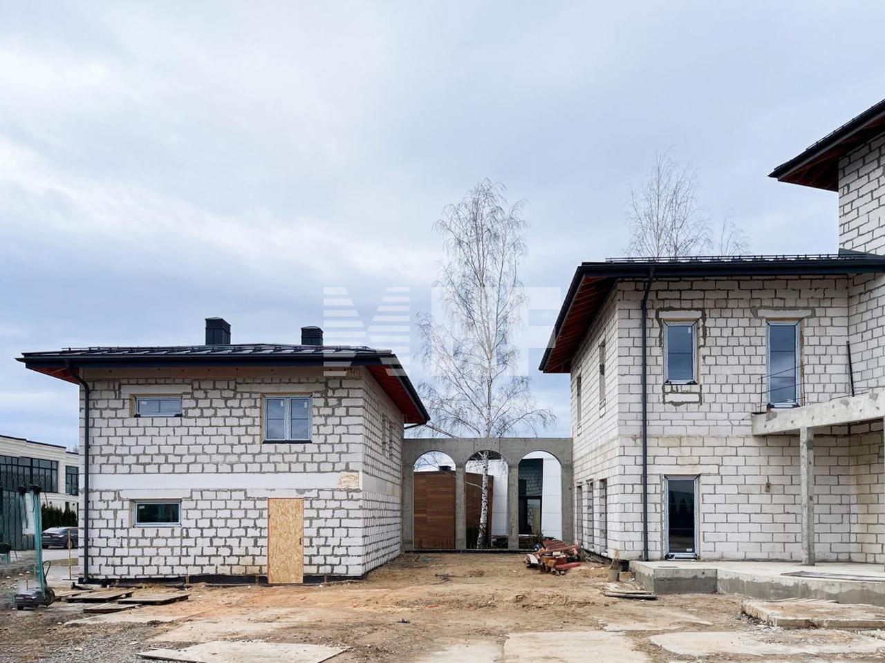 Загородный 🏠 дом 900 м² в поселке Раздоры-2 на  Рублево-Успенском шоссе, цена $ 3.0 млн. | Лот hs9916356