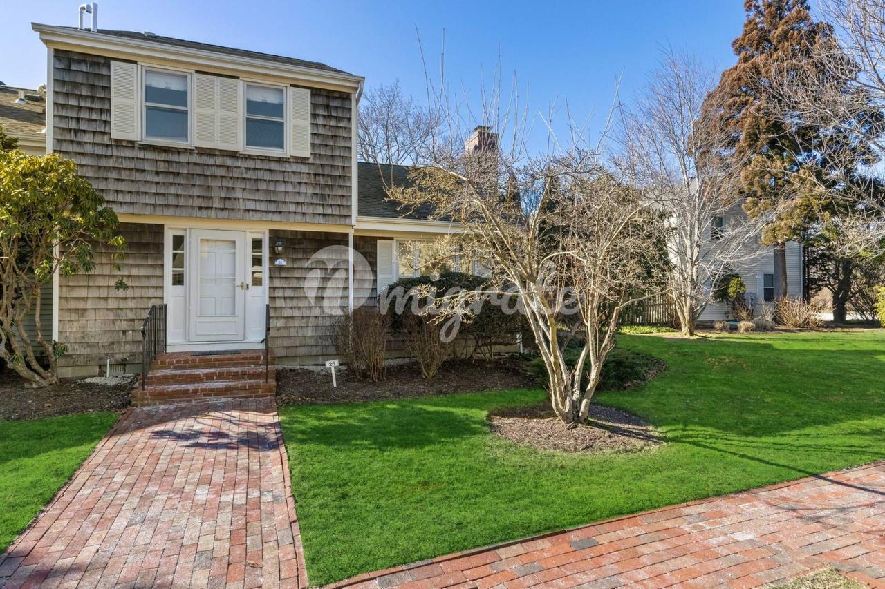 Кондоминиум в 570 Hampton Rd Apt 26 - Southampton Village, New York