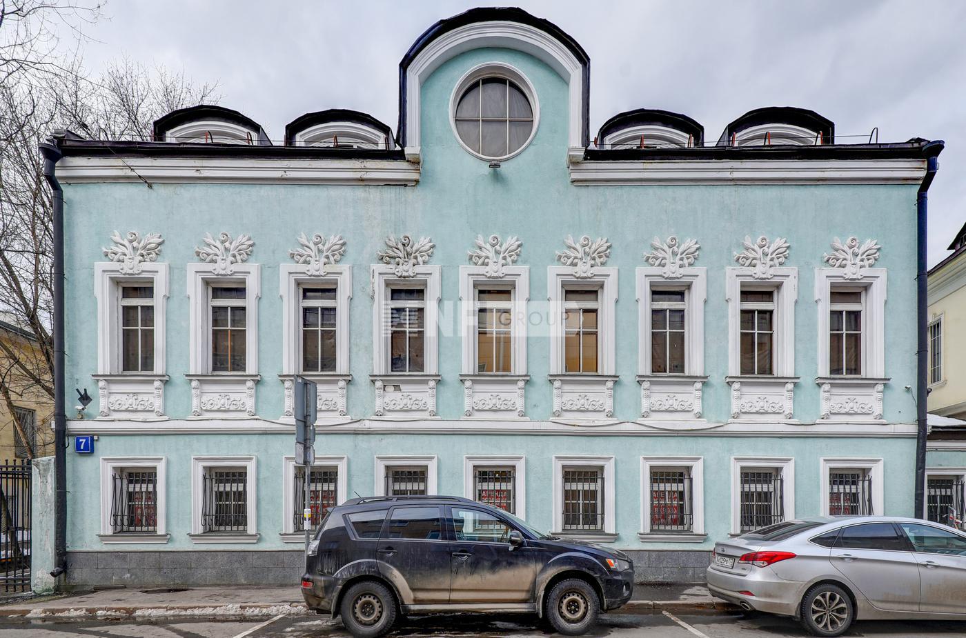 Средний Каретный 7